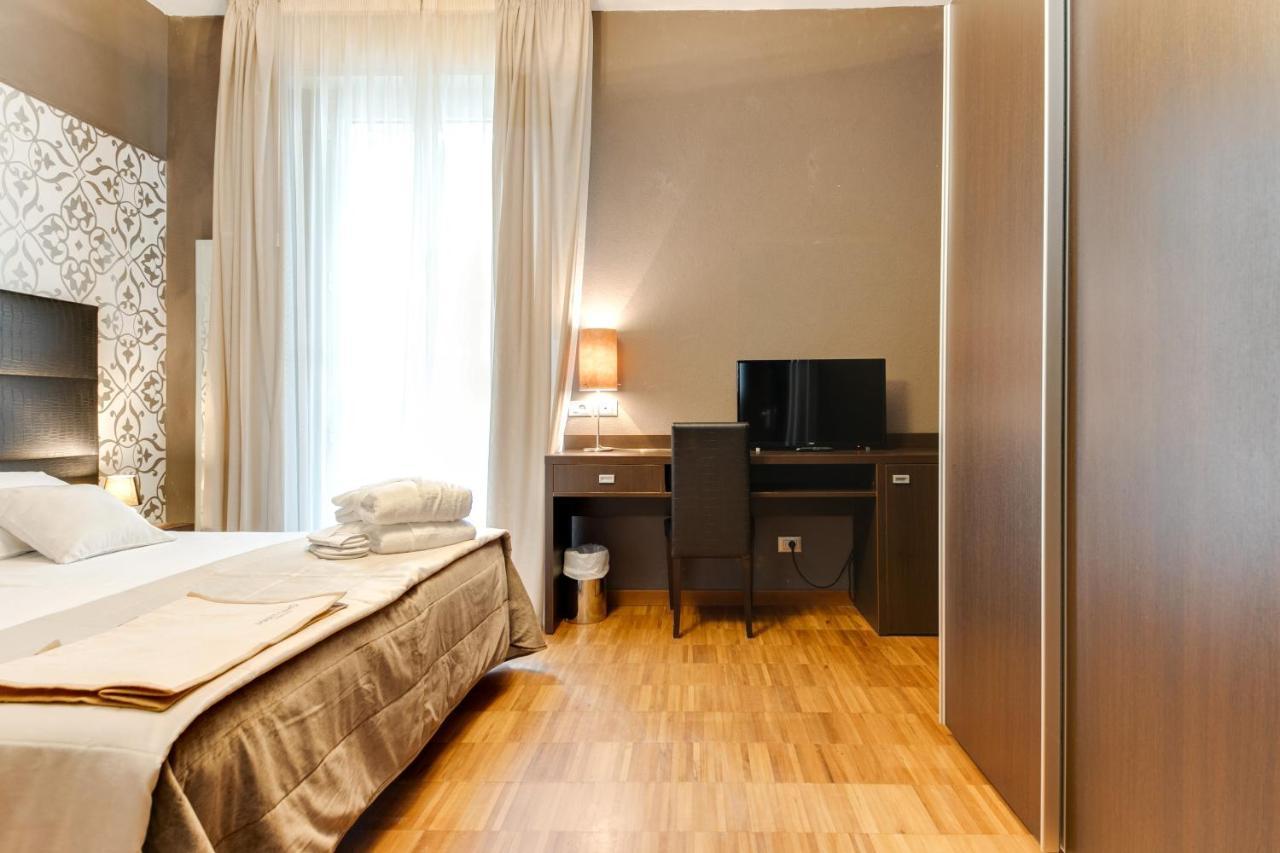 Hotel Atmosfere 4*